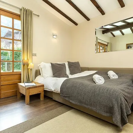 Apartment Mazot Loppe - A Cosy Central Chamonix Hideaway *