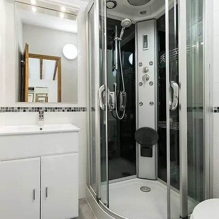 Apartment Mazot Loppe - A Cosy Central Chamonix Hideaway *